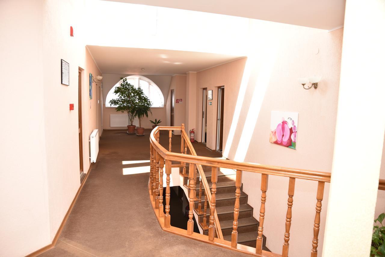 Pension Regal Satu Mare Exterior photo